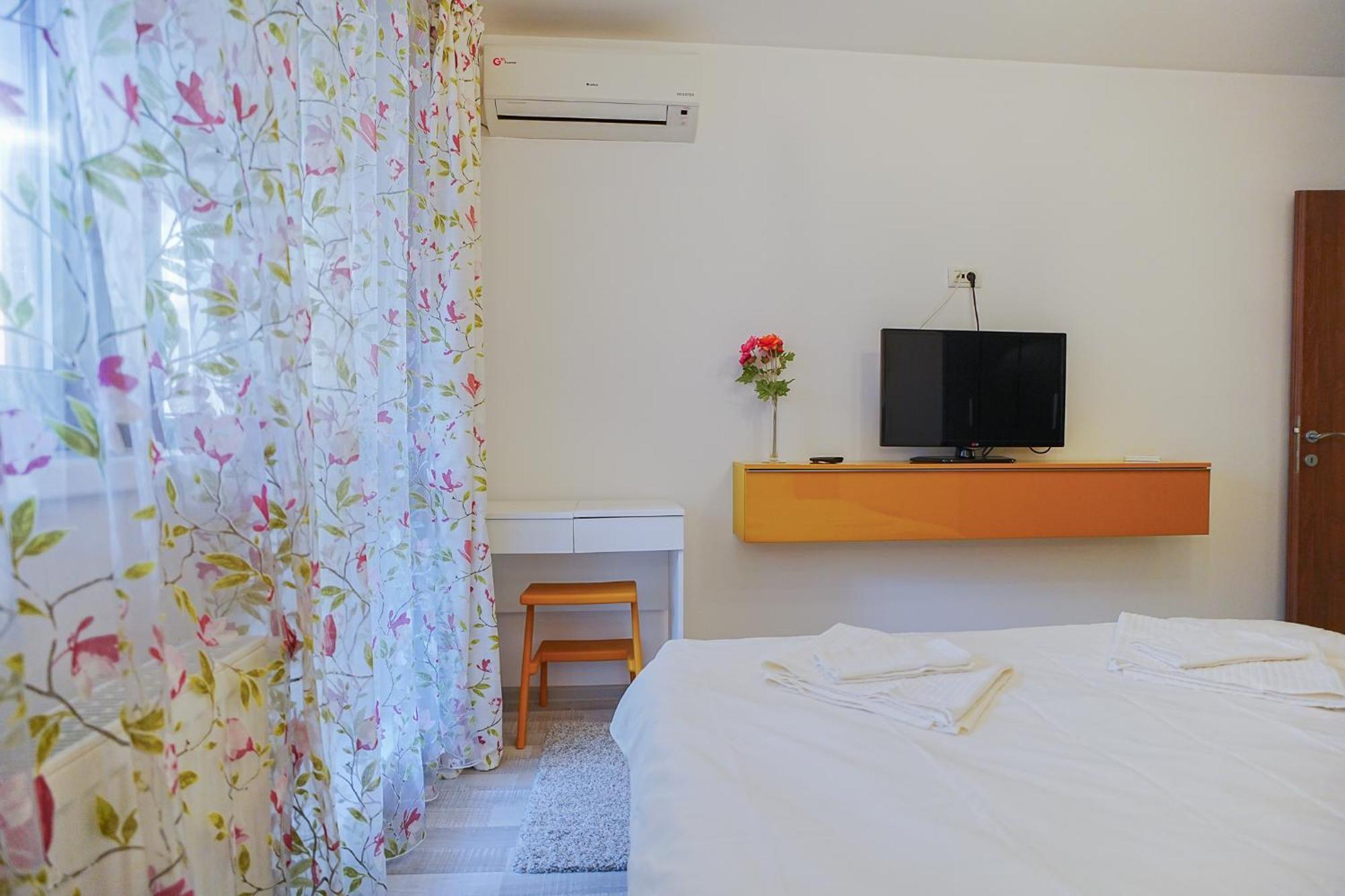 Hideaway Near Parliament Building Apartment Bucharest Luaran gambar