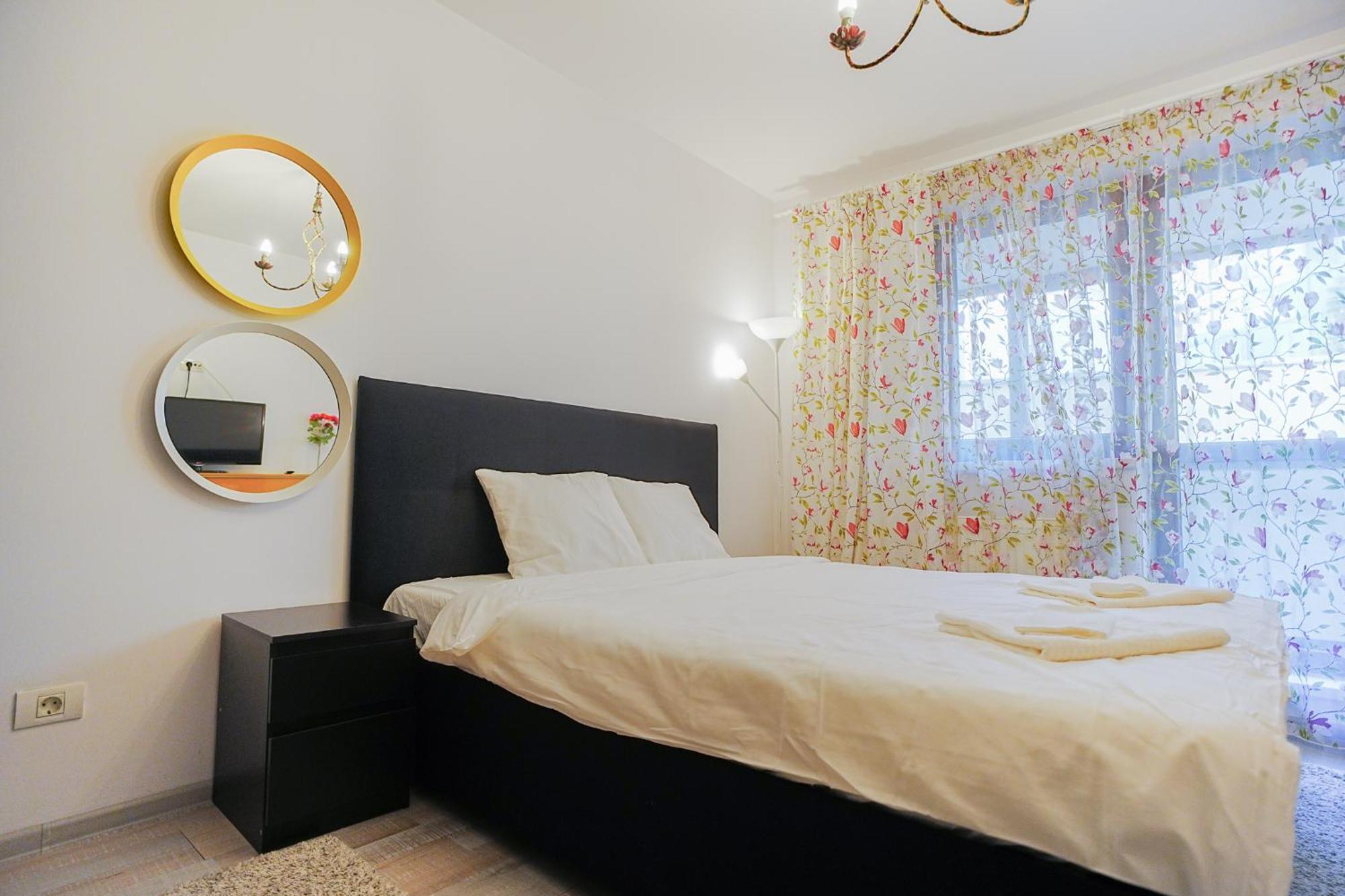 Hideaway Near Parliament Building Apartment Bucharest Luaran gambar