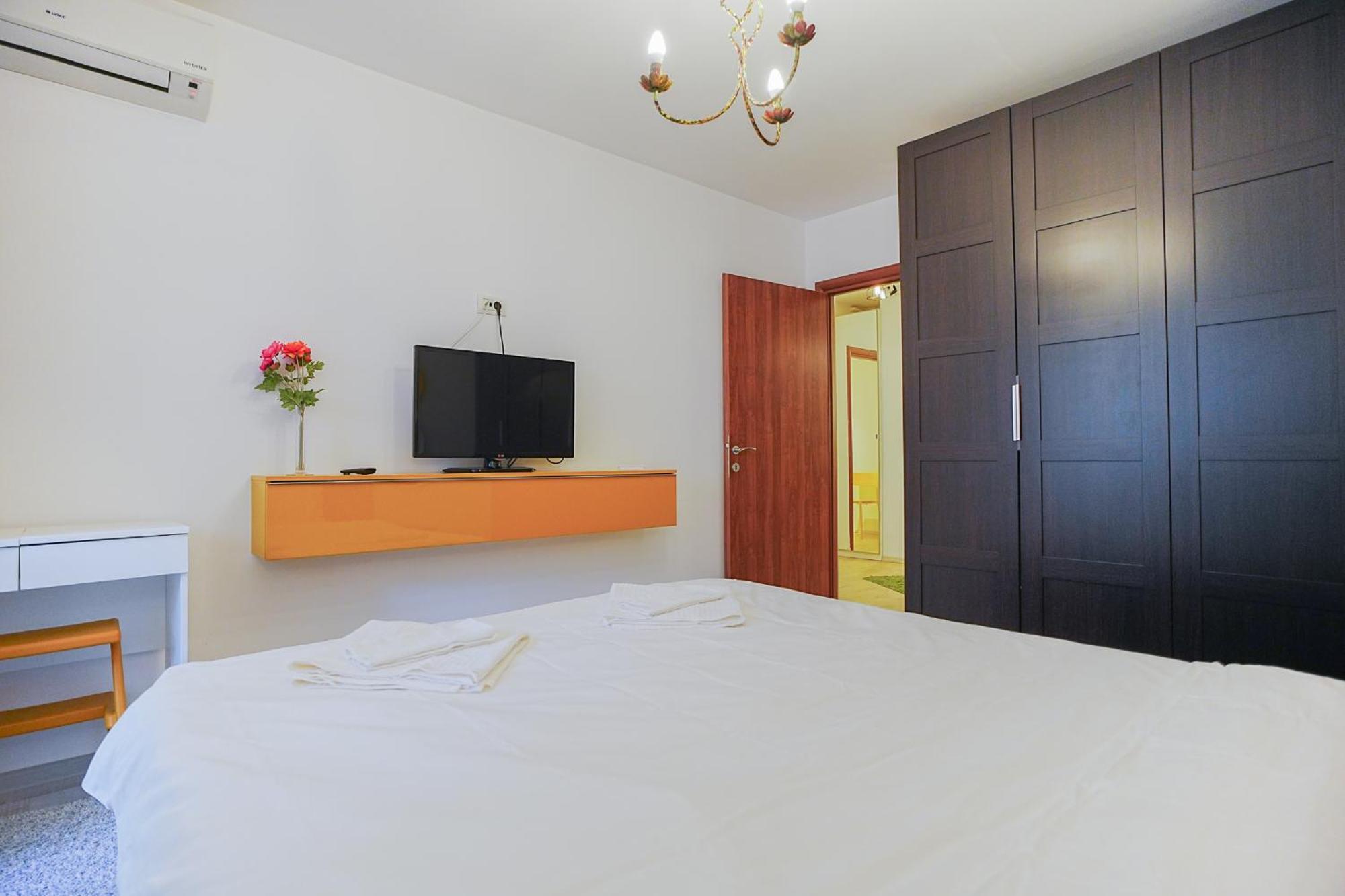 Hideaway Near Parliament Building Apartment Bucharest Luaran gambar